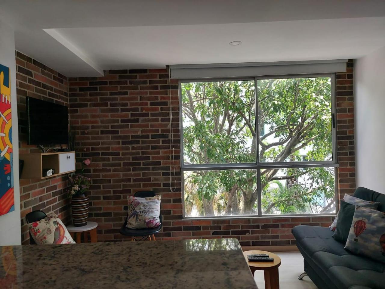 Medellin- La 70, Close To Everything, Laureles Retreat Apartment